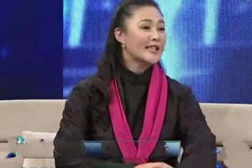 王菁華:和常戎戀愛11年後分手,他轉身娶小17歲女友,她單身至今