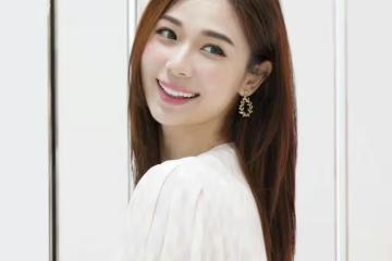 TVB知名長腿女神離巢後越發富貴!住過億海景豪宅,手拿百萬名包