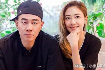 陳小春岳父母罕露面，張智霖袁詠儀到場，與嬌妻婚後10年恩愛如初