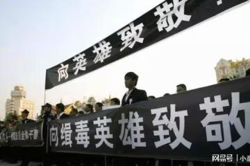 15年，東莞男子突然豪車每天換著開，炫富無度，引起警方深入調查