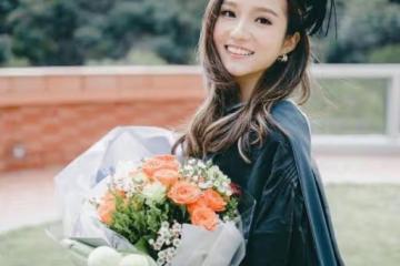 恭喜！26歲TVB小花曬碩士畢業照，同公司藝人男友低調出鏡撒狗糧