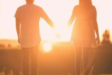 媽媽讓老大把房子送給弟弟結婚，還威脅若是不給就斷絕關係
