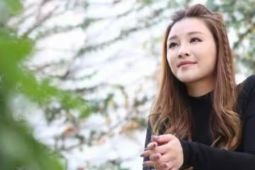 圈中小富婆!TVB上位小花坐擁千萬豪宅,拍戲之餘更是美容店老闆