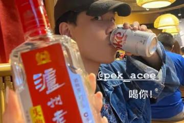 陳坤兒子久居國外生活愜意，與美女喝酒連炫3瓶，氣質出眾太像爸