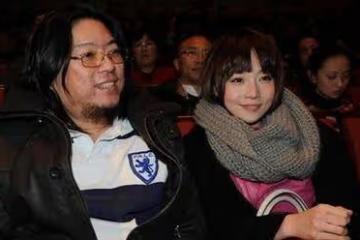 長得丑卻娶了「白天鵝」的男星 第5位才辣眼睛