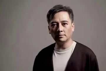 TVB前知名男星罕見現身!身材發胖髮際線後移,娶小16歲妻子