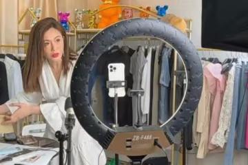 北上發展順利！香港知名女星成功吸粉近90萬，當帶貨主播人氣急升