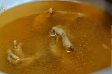 酸蘿蔔鴨掌湯