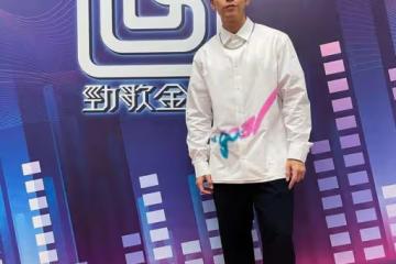 TVB新晉小生曬富貴生活！婚後2個月搬入5000尺豪宅，前院有籃球場