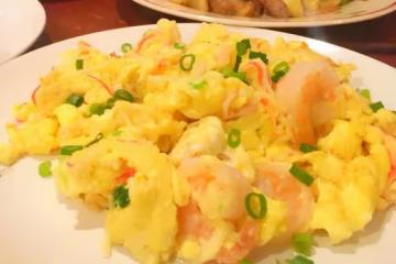 蟹肉棒蝦仁滑蛋