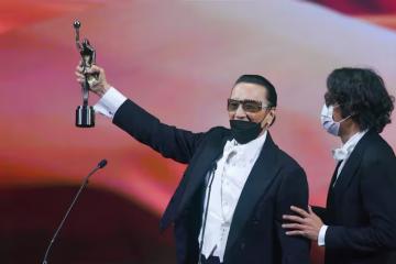 【金像獎2022】影帝父子檔！85歲謝賢膺最佳男主角　謝霆鋒4字祝賀