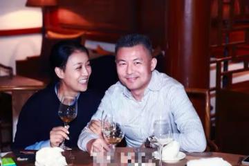那英丈夫背景強大,才華出眾能力一流,對繼子視如己出寵妻如命!