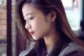 默默愛他10年，我從一個青澀單純小女孩，熬成性感的女人
