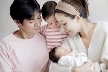 TVB視後曬近況！與2歲女兒享受親子樂，小傢伙不時地對鏡頭比耶