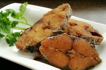 五香熏鮁魚