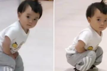 36歲母不幸病逝,1歲女娃蹲在「火化大廳」看母親被推進去「不哭不鬧」安靜等待:等媽媽出來抱我