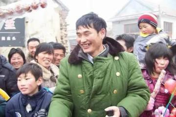 網傳大衣哥因巨額版權費生病住院，谷傳民：早日康復，開庭見