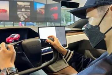 林志穎出事了!自撞橋墩、車頭冒火……