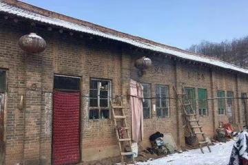 我沒錢買房和女友分手,三年後我年薪20萬,女友母親求我娶她女兒