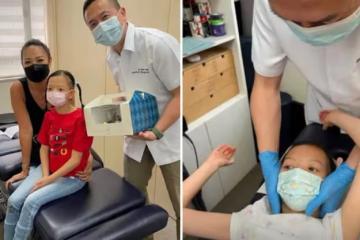 鐘麗淇攜女兒做物理治療！愛女躺病床上表現乖巧，11歲仍不會走路