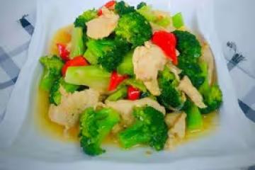 雞胸肉炒西蘭花