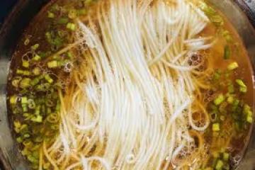 #清湯掛麵/陽春麵#10分鐘快速搞定，連湯底都喝光光～