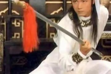 女人不是愛「渣男」,是愛那偶然的愛情