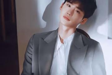 李鍾碩服兵役期間受到大家讚揚?