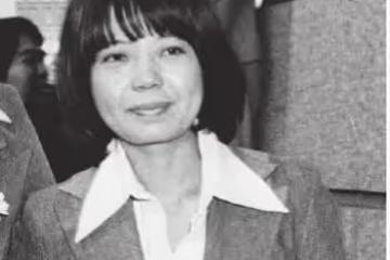 她被丈夫家暴45年卻不肯離婚，晚年失明，全身患癌，一生悽慘悲涼