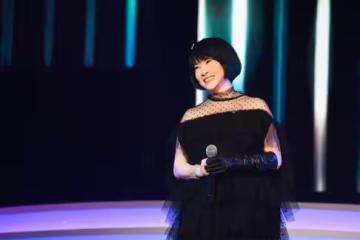 神隱5年終於露面 「玉女天后」美成這樣