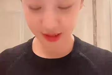 34歲女星宣布移居美國!沒綠卡只能租房住,晚上不敢出門怕被槍殺