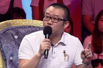44歲塗磊直播突然發飆,怒罵助理不要插嘴,網友直言和樂嘉一樣