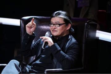 「長相拉胯，唱功卻吊打小鮮肉」的8位醜男歌手，個個才華橫溢