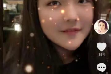 李湘離婚後首曬女兒,12歲王詩齡瘦成瓜子臉,滿臉笑不受父母影響