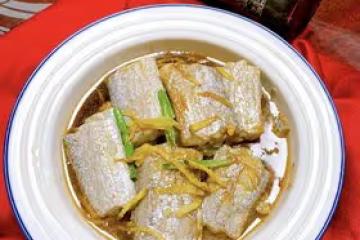 鮮嫩無比的清蒸帶魚