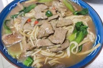 欲罷不能的豬肝湯麵