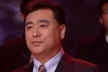 「央視國臉」張宏民：主持《新聞聯播》32年零失誤，61歲仍未婚