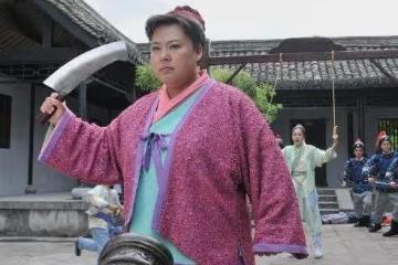 李菁菁回應詐騙千萬：感謝黑粉漲熱度，相信老公，目前無法退錢！