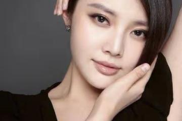 王晶捧不紅的「大嫂」,影帝都束手無策,沈騰卻帶她狂賺25億