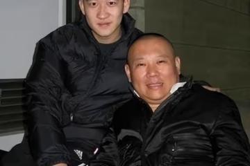 曹雲金放棄相聲改說評書，吐字清晰、發音標準，能力不輸郭德綱