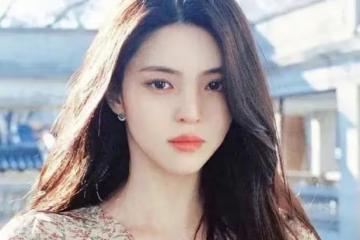 韓女星畫作暗藏求救信息,本人脖子、膝蓋烏青,網友解讀其中7張