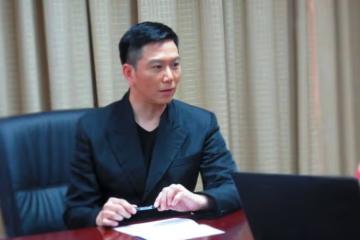 娛圈7位超級渣男，有人和女友要分手費，有人把原配逼得出家
