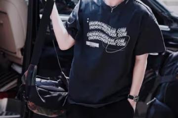 王一博加盟微博電影之夜，下車回京提前插好兜，不愧是酷蓋