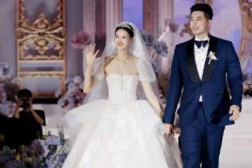 26歲張常寧婚後「開始工作」!打排球美甲,傲人身材,膝蓋傷痕明顯