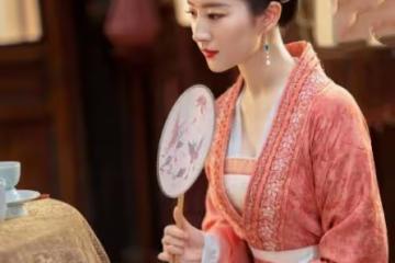 盤點娛樂圈的古裝,劉亦菲美不勝收,曾黎知性,毛曉彤出人意料