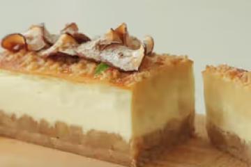 焦糖蘋果黃油脆芝士蛋糕