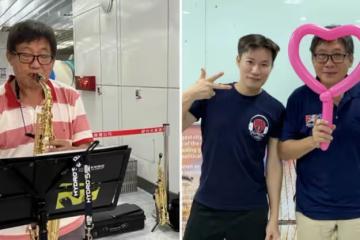 74歲金鐘視帝,「淪落」街頭賣藝,路邊吹薩克斯風被認出,笑稱「都是因金孫」暖心原因惹淚:根本模範爺爺!