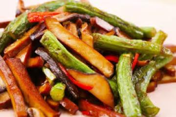 長豇豆炒香乾，配飯完美