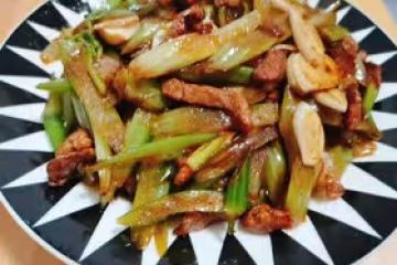 家常菜——芹菜炒肉