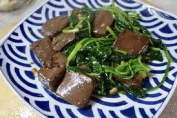 快手菜-鴨血炒菠菜